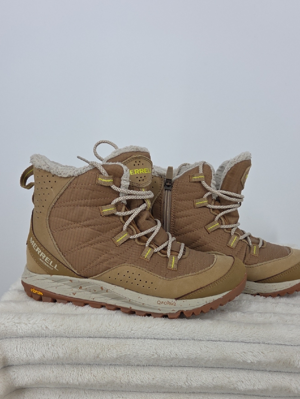 Merrell Tan/Brown Quilted Insulated Winter Boots with Faux-Fur Collar